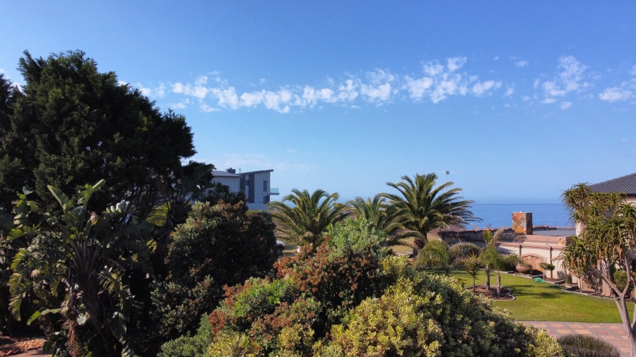 5 Bedroom Property for Sale in Hersham Western Cape